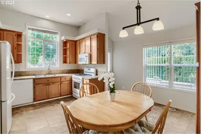 1915 NE Harewood Pl, Hillsboro, OR 97124 - Photo 11