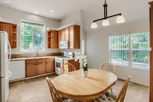 1915 NE Harewood Pl, Hillsboro, OR 97124 - Photo 11