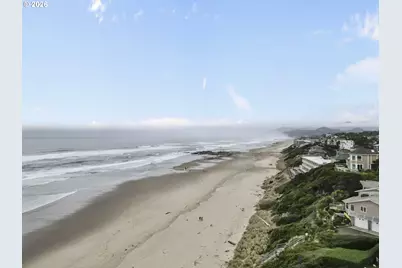 1068 NW 6th Ct, Lincoln City, OR 97367 - Photo 43