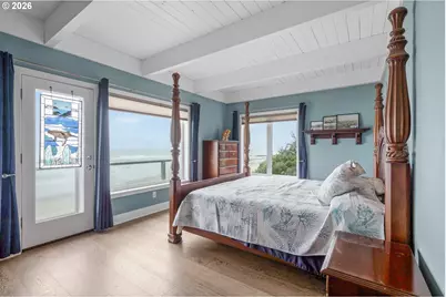 1068 NW 6th Ct, Lincoln City, OR 97367 - Photo 35