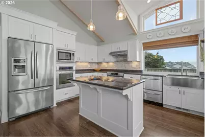 1068 NW 6th Ct, Lincoln City, OR 97367 - Photo 25