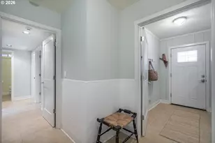 1068 NW 6th Ct, Lincoln City, OR 97367 - Photo 7