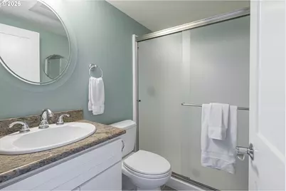 1068 NW 6th Ct, Lincoln City, OR 97367 - Photo 11