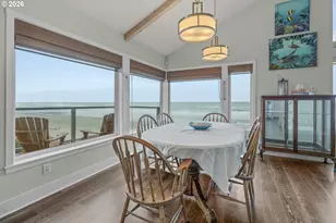 1068 NW 6th Ct, Lincoln City, OR 97367 - Photo 29