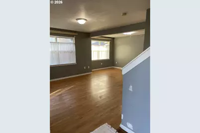 303 Taylor St, Sutherlin, OR 97479 - Photo 5