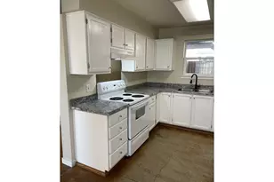 303 Taylor St, Sutherlin, OR 97479 - Photo 9