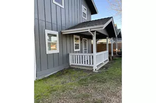 303 Taylor St, Sutherlin, OR 97479 - Photo 35