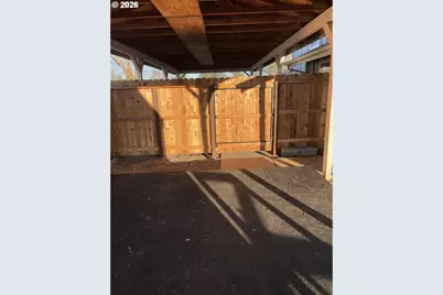 303 Taylor St, Sutherlin, OR 97479 - Photo 33