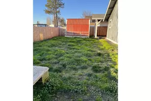 303 Taylor St, Sutherlin, OR 97479 - Photo 31