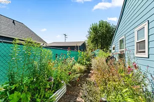 849 L St, Springfield, OR 97477 - Photo 21