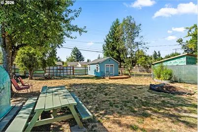 849 L St, Springfield, OR 97477 - Photo 25
