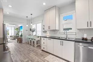 301 Columbia St, Kelso, WA 98626 - Photo 15