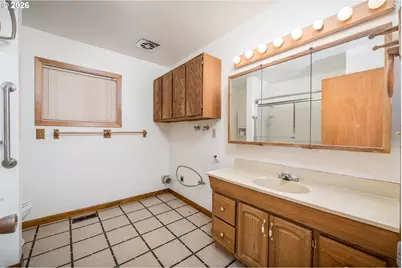 1515 Powell St SE, Albany, OR 97322 - Photo 15