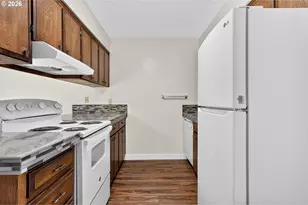7552 N Gilbert Ave, Portland, OR 97203 - Photo 13