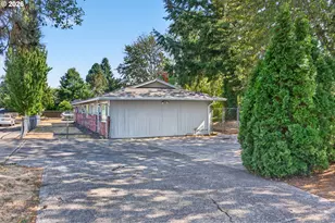7552 N Gilbert Ave, Portland, OR 97203 - Photo 7