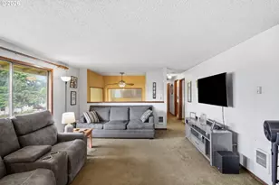 1016 NE 126th St, Vancouver, WA 98685 - Photo 5