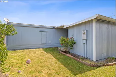 1999 Jansen Way #6, Woodburn, OR 97071 - Photo 23