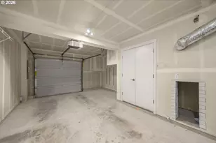 7967 NE Heiser St, Hillsboro, OR 97006 - Photo 31