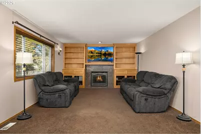 2795 NE Lorie Dr, Hillsboro, OR 97124 - Photo 15