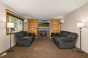 2795 NE Lorie Dr, Hillsboro, OR 97124 - Photo 15