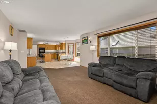 2795 NE Lorie Dr, Hillsboro, OR 97124 - Photo 17