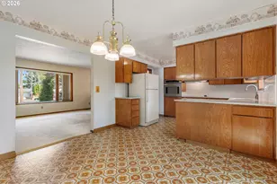 13529 SE Taylor Ct, Portland, OR 97233 - Photo 7