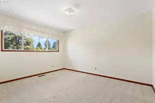 13529 SE Taylor Ct, Portland, OR 97233 - Photo 17