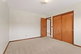 13529 SE Taylor Ct, Portland, OR 97233 - Photo 19
