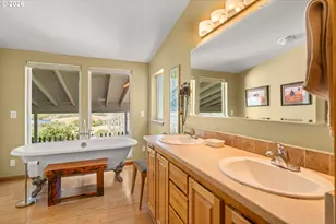 24195 Carpenterville Rd, Gold Beach, OR 97444 - Photo 9