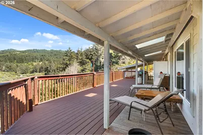 24195 Carpenterville Rd, Gold Beach, OR 97444 - Photo 15