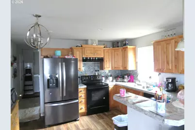 515 SE Sheridan Rd, Sheridan, OR 97378 - Photo 3