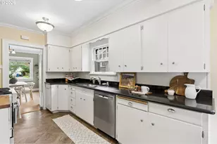 2804 NE 26th Ave, Portland, OR 97212 - Photo 9