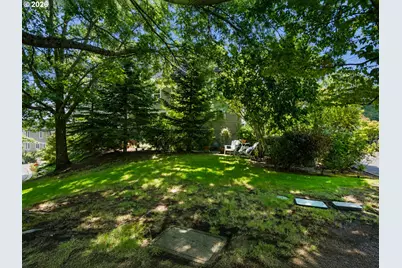 2533 NW Stimpson Ln, Portland, OR 97229 - Photo 25