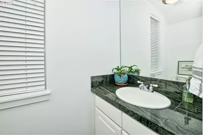 2533 NW Stimpson Ln, Portland, OR 97229 - Photo 11