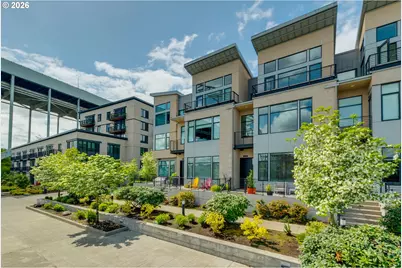 2124 NW 16th Ave, Portland, OR 97209 - Photo 3