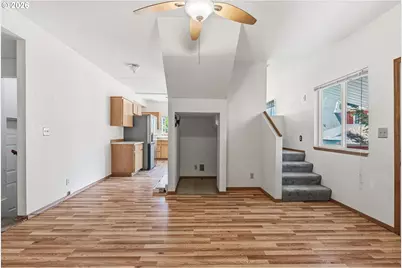 2209 E St, Vancouver, WA 98663 - Photo 11