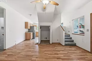 2209 E St, Vancouver, WA 98663 - Photo 11