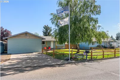 130 E 21st St, Goldendale, WA 98620 - Photo 1
