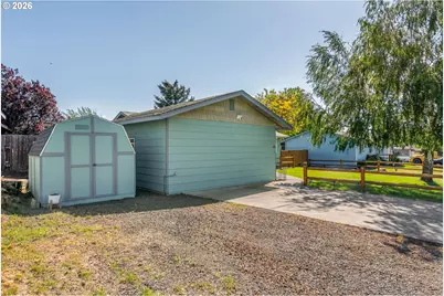 130 E 21st St, Goldendale, WA 98620 - Photo 27