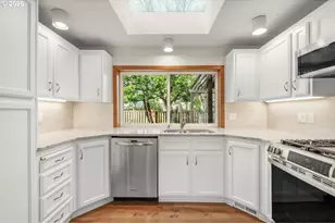 31505 SW Country View Ln, Wilsonville, OR 97070 - Photo 7