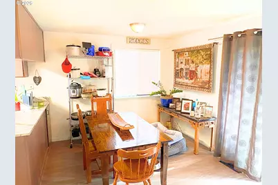 1708 Jasper Ave, Sutherlin, OR 97479 - Photo 5