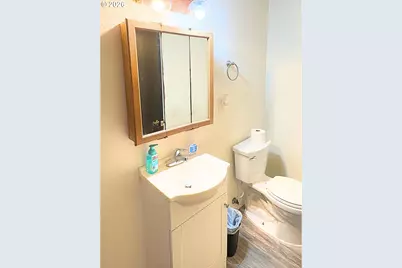 1708 Jasper Ave, Sutherlin, OR 97479 - Photo 11