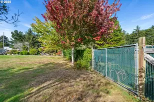 90994 Beacon Ln, Coos Bay, OR 97420 - Photo 9