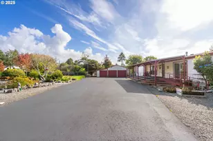 90994 Beacon Ln, Coos Bay, OR 97420 - Photo 7