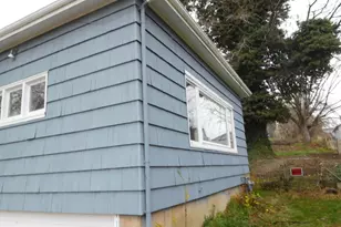 110 N Broad St, Weston, OR 97886 - Photo 3