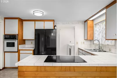 1755 Brentwood Ave, Eugene, OR 97401 - Photo 7