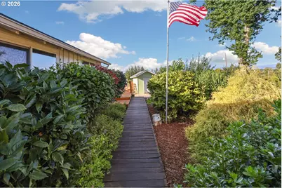 28884 Hillaire St, Eugene, OR 97402 - Photo 29