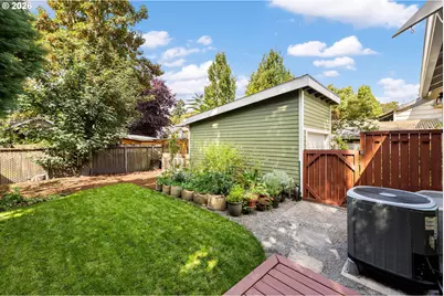 4415 SE 26th Ave, Portland, OR 97202 - Photo 37