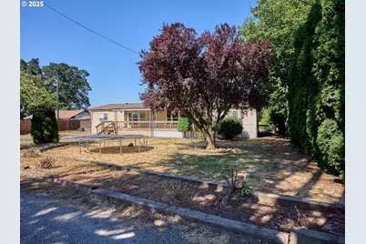 1632 Brown St, Woodburn, OR 97071 - Photo 1