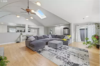 1271 Arcadia Dr, Eugene, OR 97401 - Photo 7